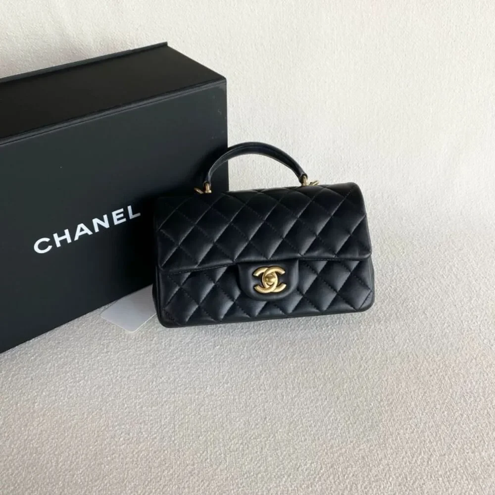 Chanel Women Pre-Loved Bag Very Good Condition